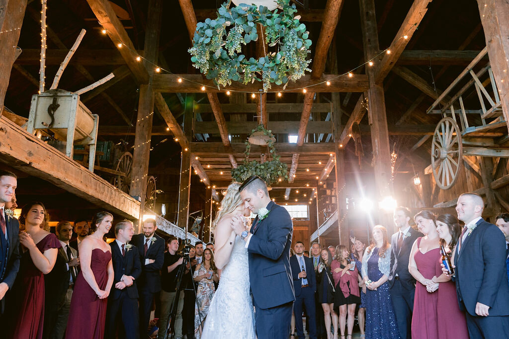 Barn weddings: How to capture the perfect shots